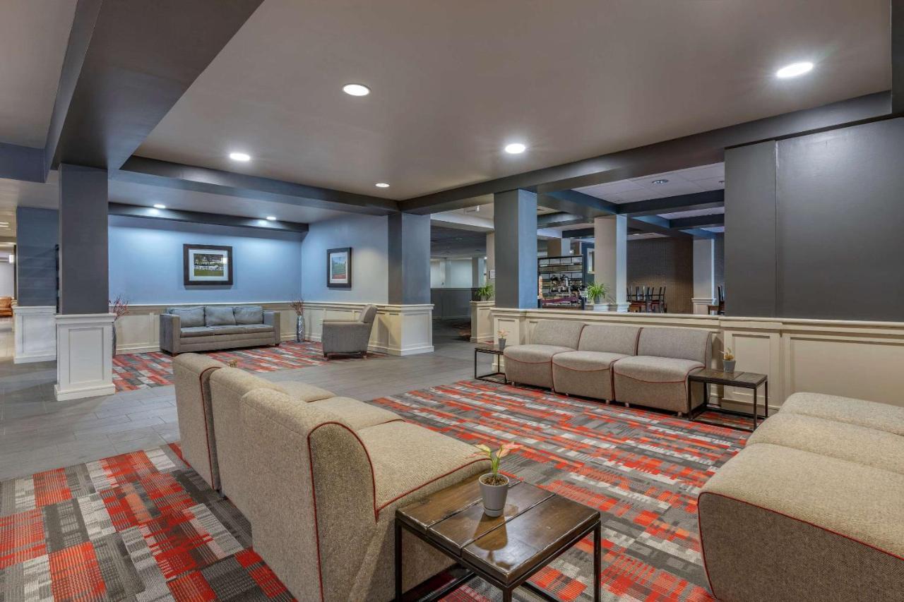 Quality Inn Lexington -Horse Park Bagian luar foto
