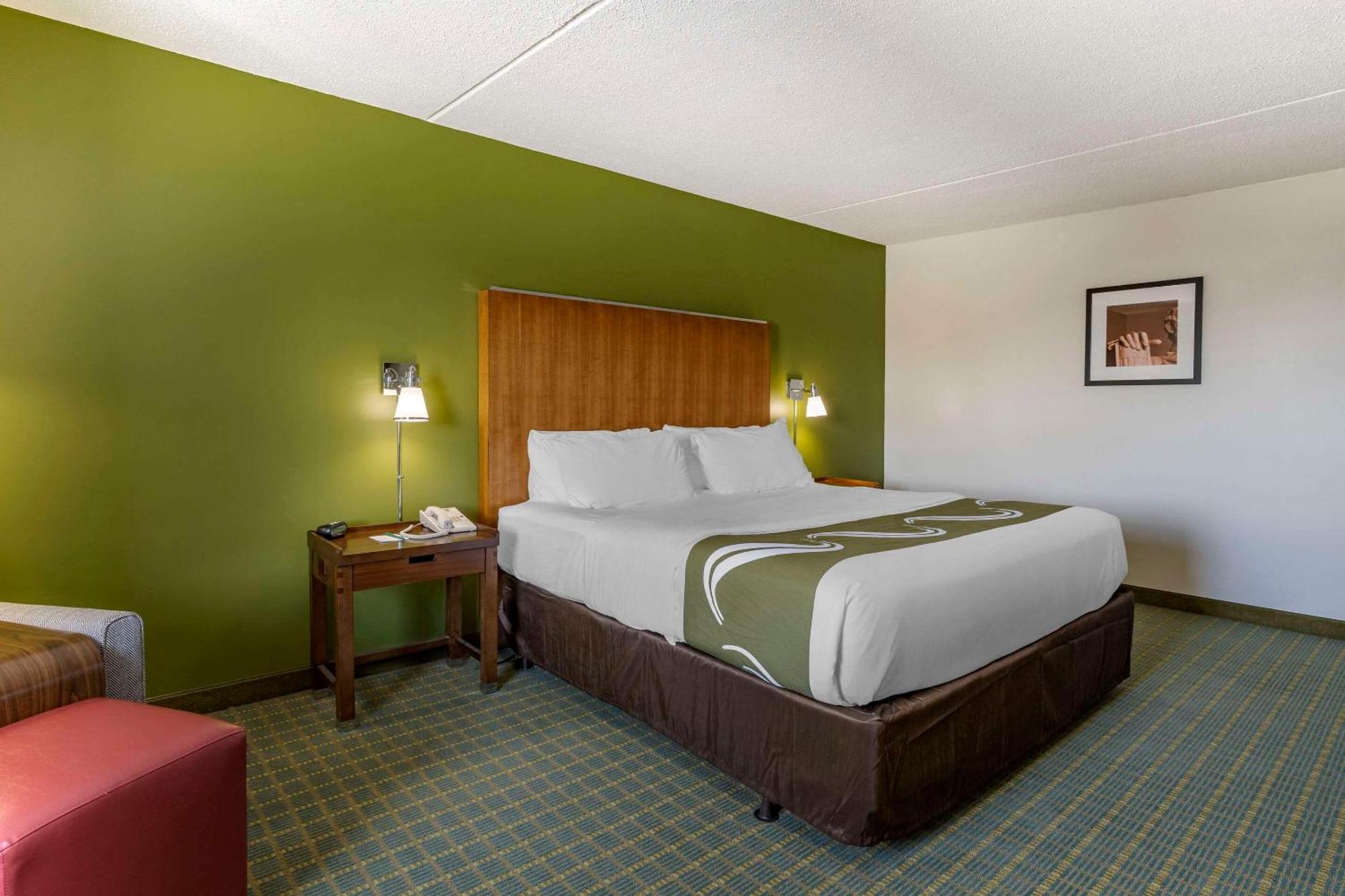 Quality Inn Lexington -Horse Park Bagian luar foto