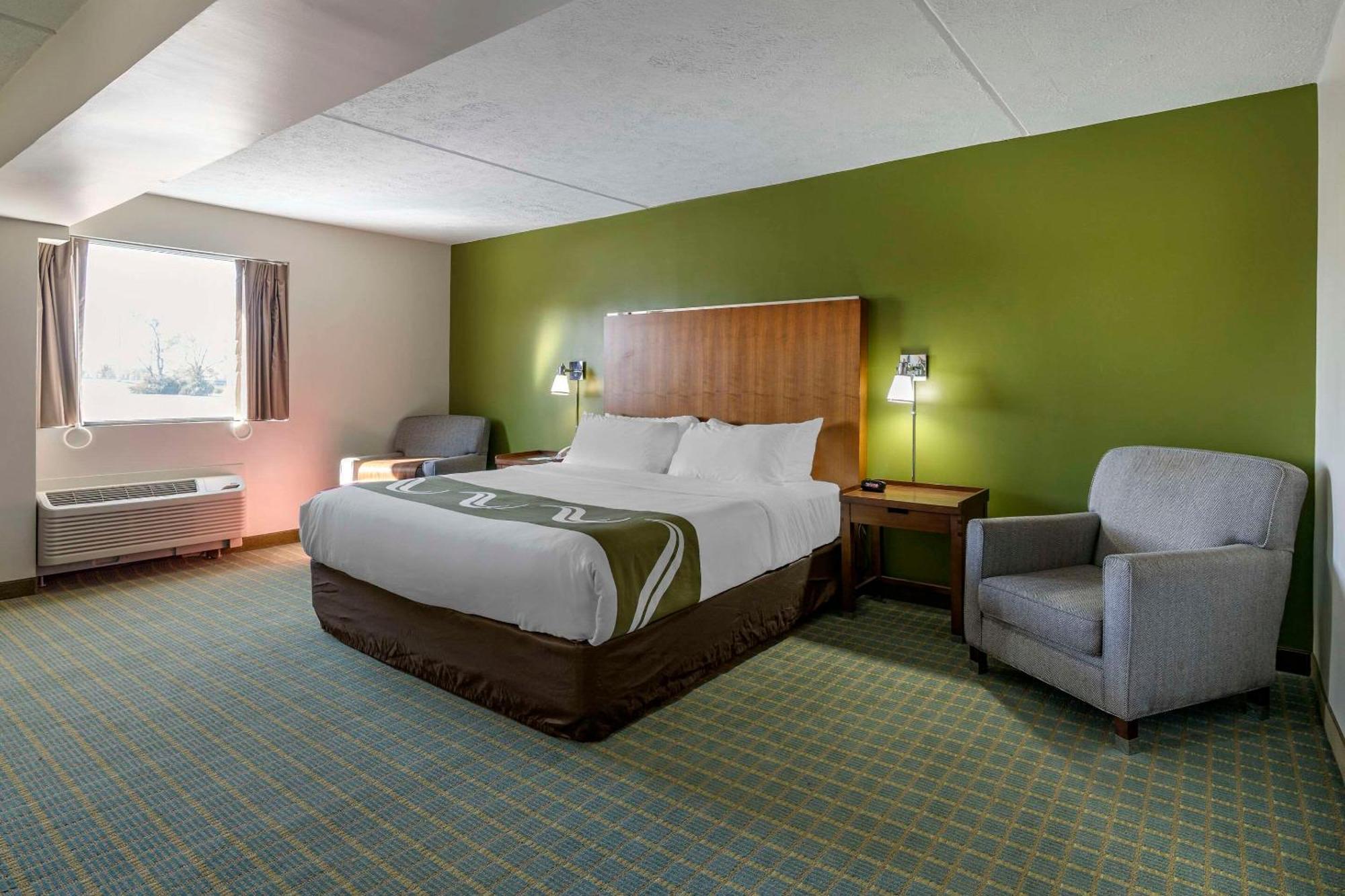 Quality Inn Lexington -Horse Park Bagian luar foto